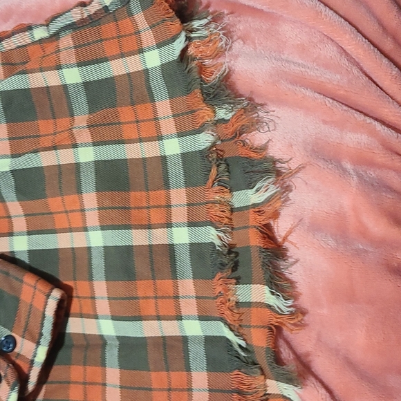 Men's Shirt - Picture 6 of 7